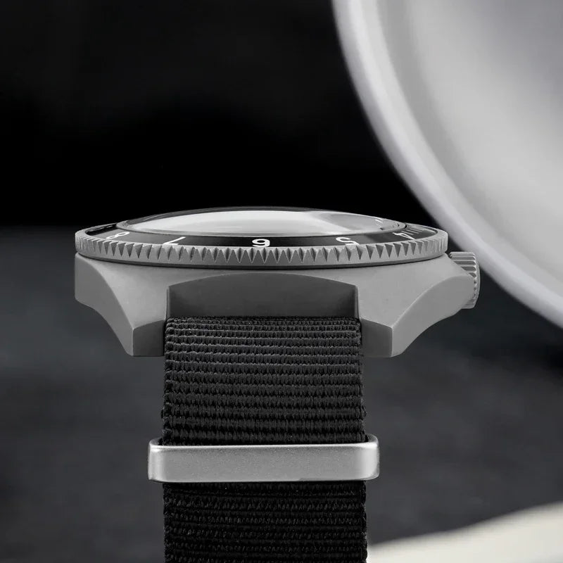 Altavaro_Apex_V2_Black